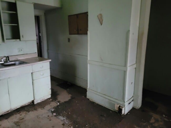 Photo - 1825 N Peoria Ave
