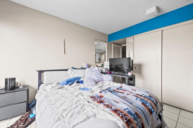 Photo - 240 Makee Rd