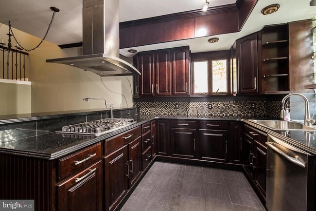 Photo - 822 N Ringgold St