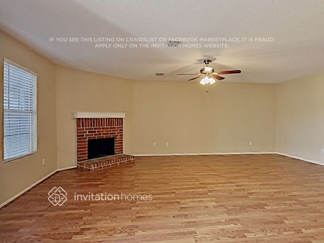 Photo - 1537 Englewood Dr