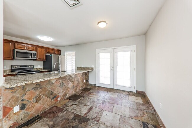 3310 W Rose Garden Ln