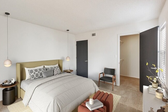 Photo - Grandstand Apartments