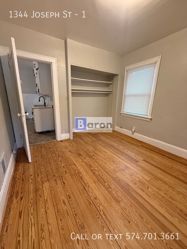 Photo - 1344 Joseph St Unit 1