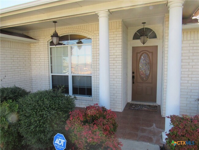 Photo - 5812 Montrose Dr