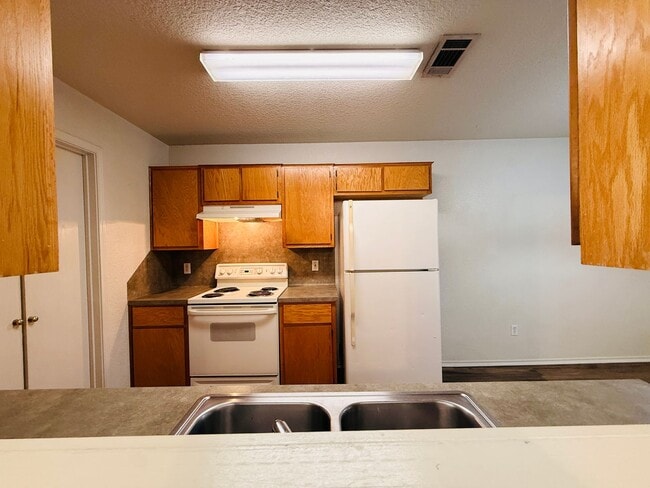 Photo - 2801 Lucille Dr Unit 2801-B Lucille Dr, KI