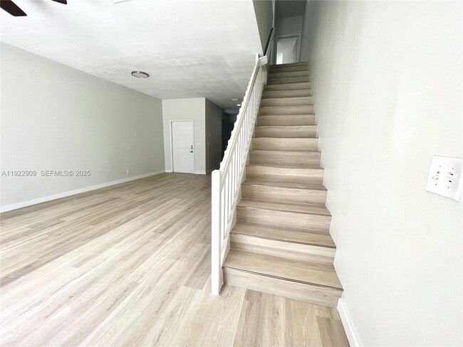 Photo - 1816 Salerno Cir