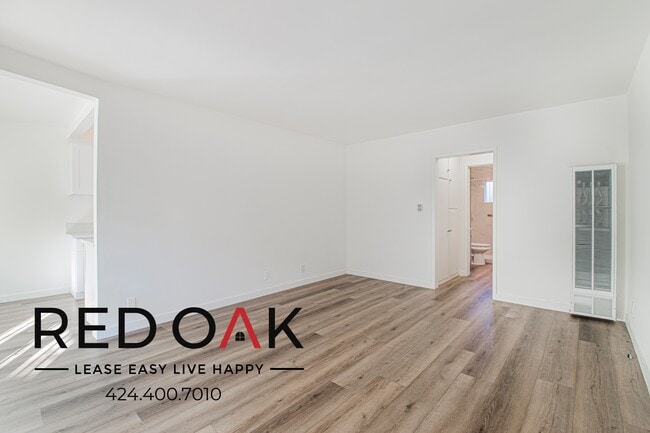 Photo - 1008 Normandie Ave Unidad 7