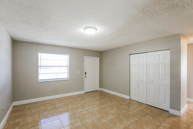 Photo - 18940 NW 33rd Pl