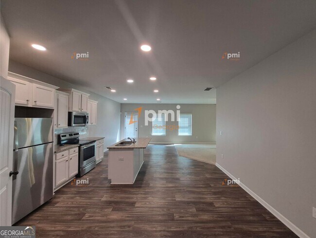 5051 Pioneer Pkwy