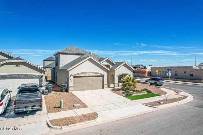 Photo - 13941 Garforth Ave