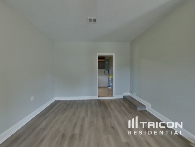 Photo - 366 Clemson Dr House