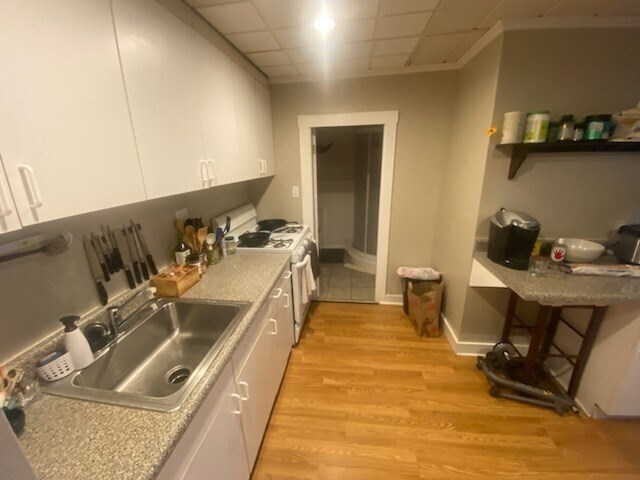 Photo - 352 E St Unit 1