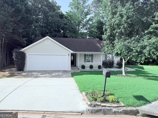 Photo - 324 Amelia Garden Way SE