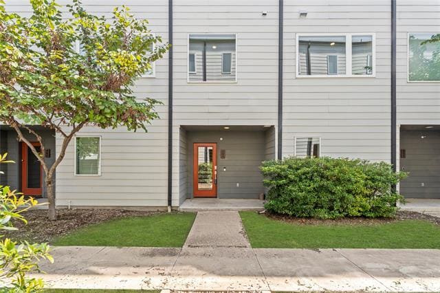 Building Photo - 4709 Bryan St Unit 404 Rental