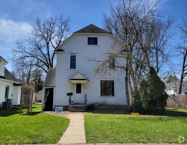 Building Photo - 512 E Maple St Unit Main Rental