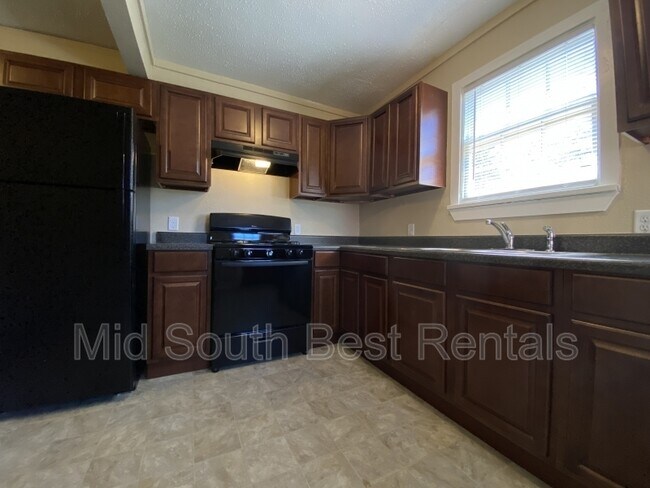 Photo - 1615.5 Gum St