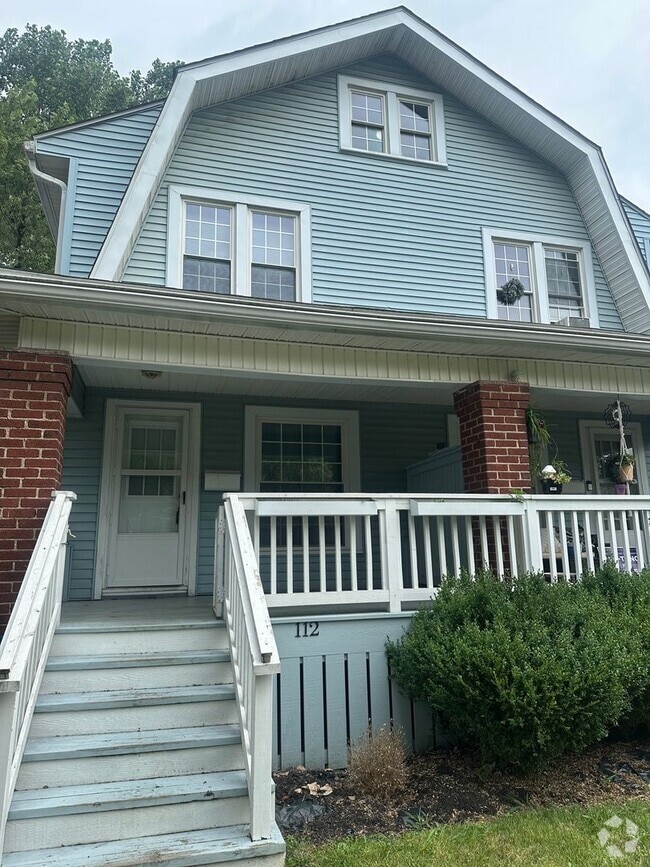 Building Photo - Welcome to your new home in Columbus, OH! Unit 112