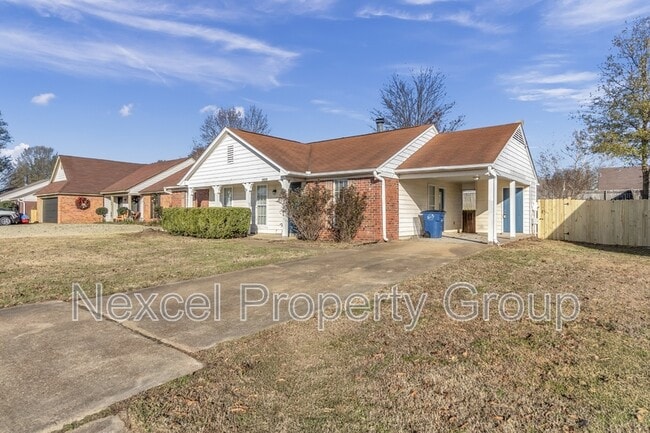 Photo - 10212 Oak Leaf Dr