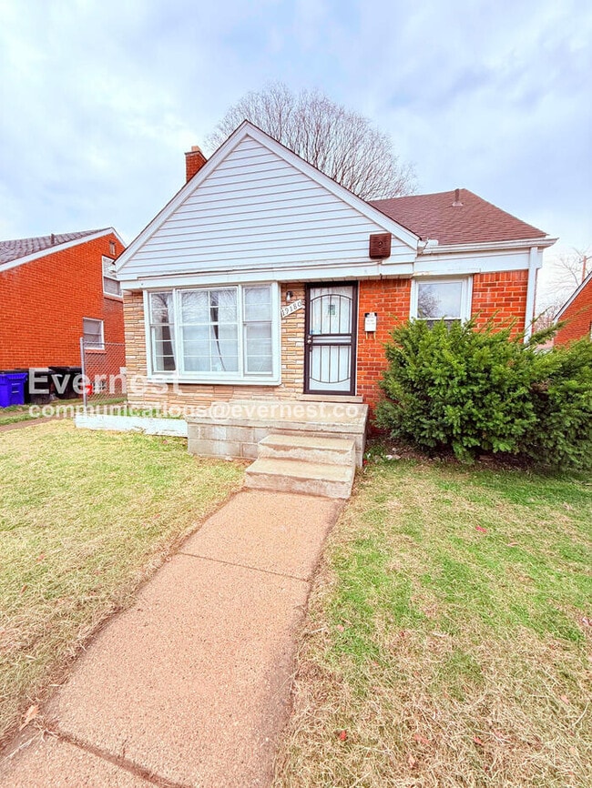 Building Photo - 19180 Trinity St