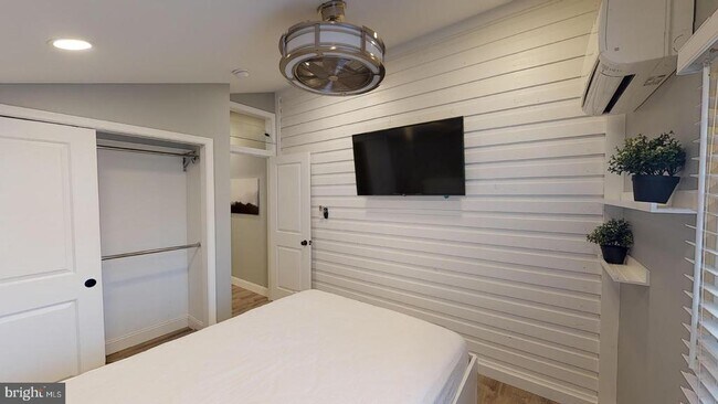 Photo - 27 S Church St Unit 1