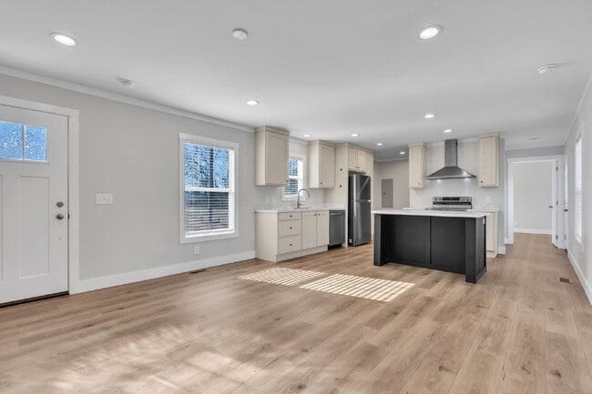 Photo - Spacious 2BR, 2BA home on 1.5 acres with Extra Storage - $1695/mo rent***