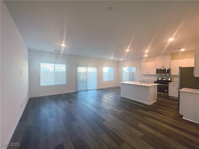 Photo - 510 Golden Cardinal Ave