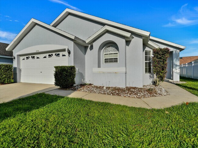 Building Photo - 2508 Caliente Trail