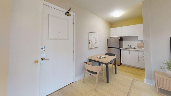 Photo - Arbor Village - 1030 & 1040 Hollington