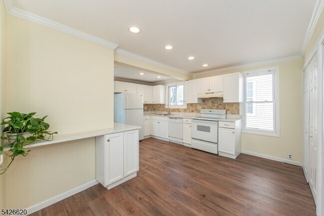 Photo - 108 Lafayette St