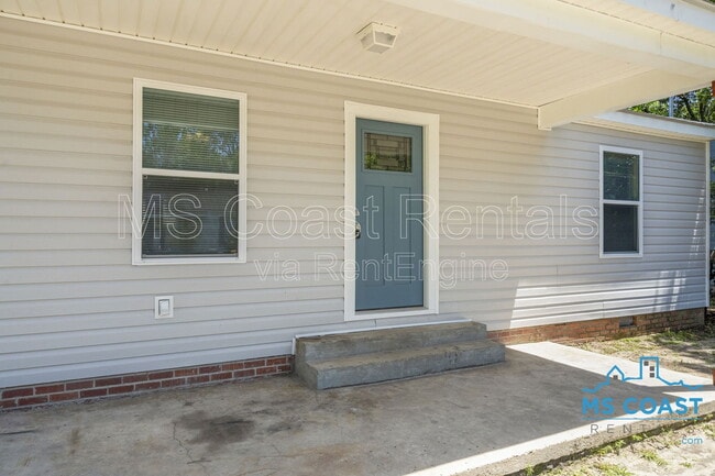 Photo - 1612 Gordon Ave