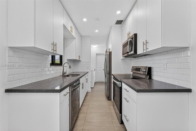 Photo - 680 W 50th Pl
