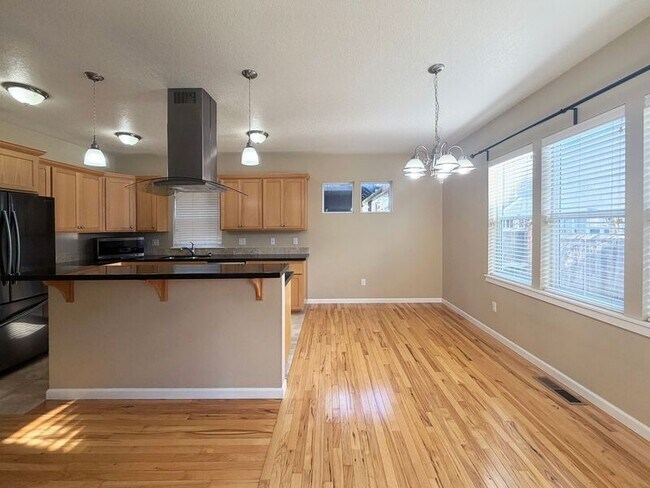 Photo - 5518 Tribute Way