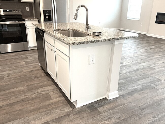 Photo - 3160 Emberly Dr