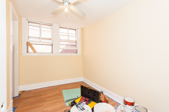 Photo - 1654 W Melrose St Unidad # 02