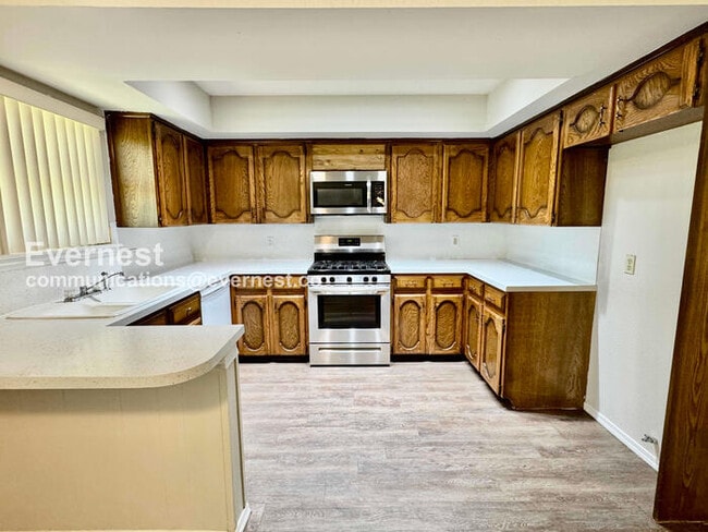 Photo - 5024 S Birch Ave