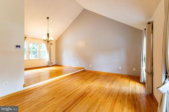 Photo - 14912 Emory Ln