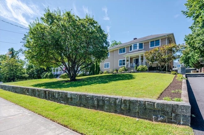 107 Puritan Dr