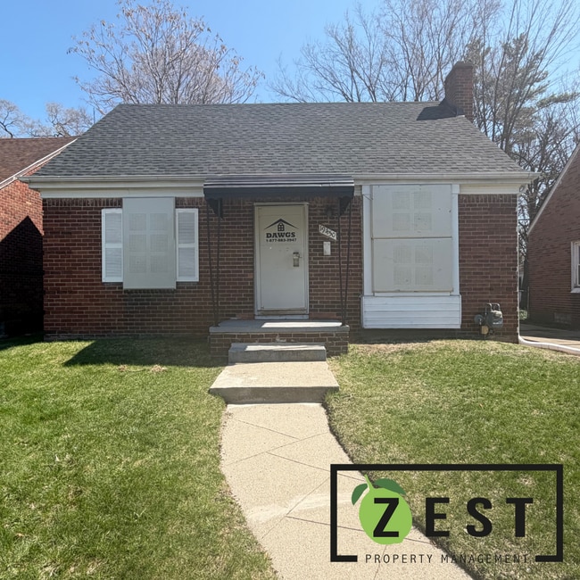 Building Photo - Amazing 3bed 1Bed- $1200