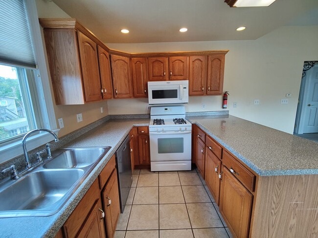 Photo - 1003 California Ave Unit Apt. 2