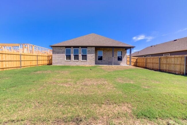 Photo - Need More Space? This 4/2.5/2 Has It!