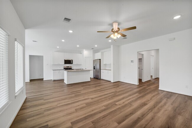 Photo - 13614 Pine Dr