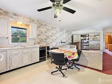 Photo - 730 Linden Ave