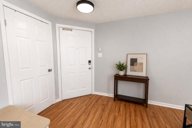 Photo - 800 Stratford Way Unit E