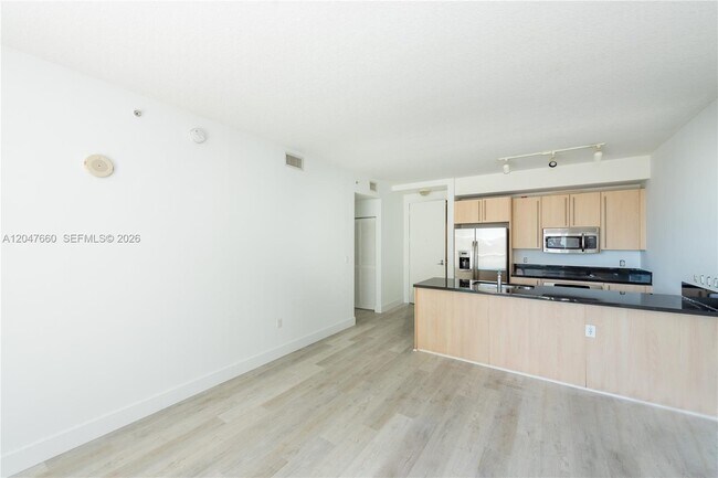 Photo - 79 SW 12th St Unit 1105-S