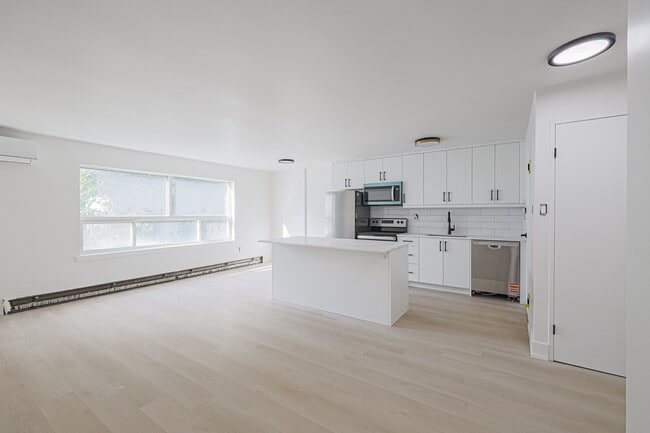 Photo - 81 Ontario St