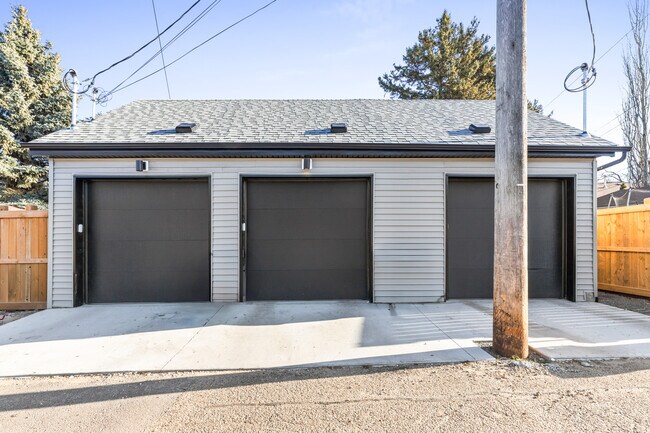 Photo - 11528-11122 122 St NW Unit 3