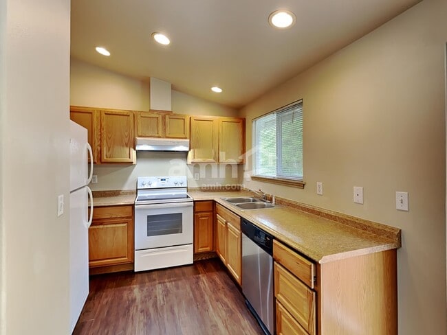 Photo - 1102 Merea Ln