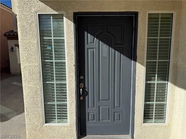 Photo - 5568 Jelsma Ave