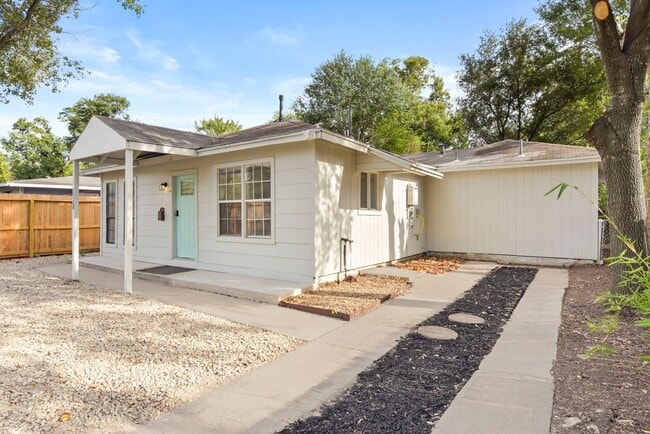 Building Photo - 5530 Malmedy Rd