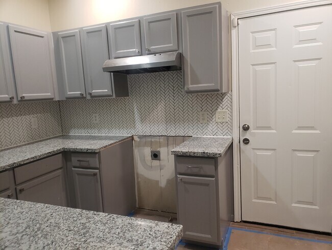 Kitchen - 7014 Dumble St Unit A